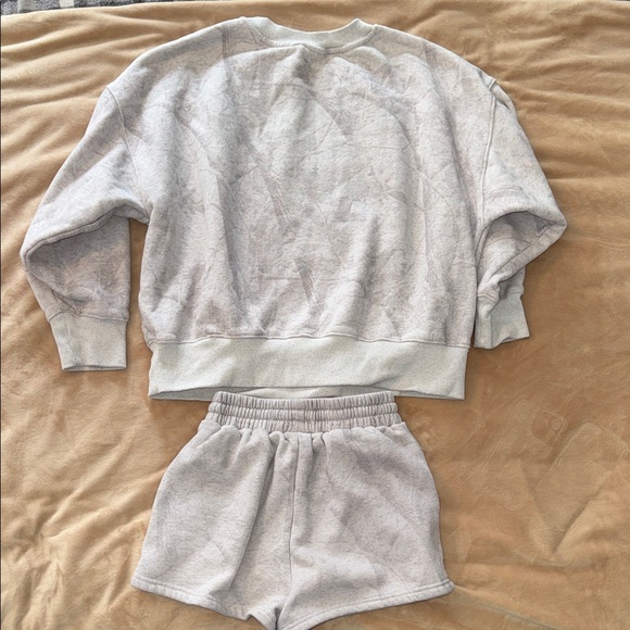 Altar’d State Revival Light Gray Sweatset - Picture 5 of 5